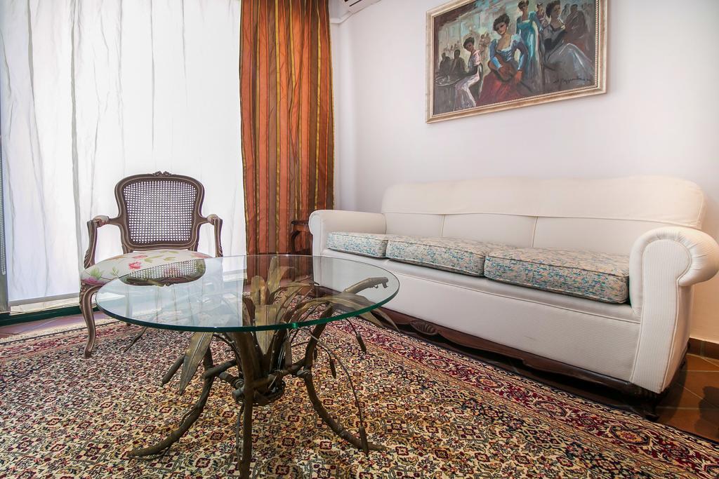 Danezis City Stars Boutique Aparthotel (Adults Only) Rhodes City ภายนอก รูปภาพ